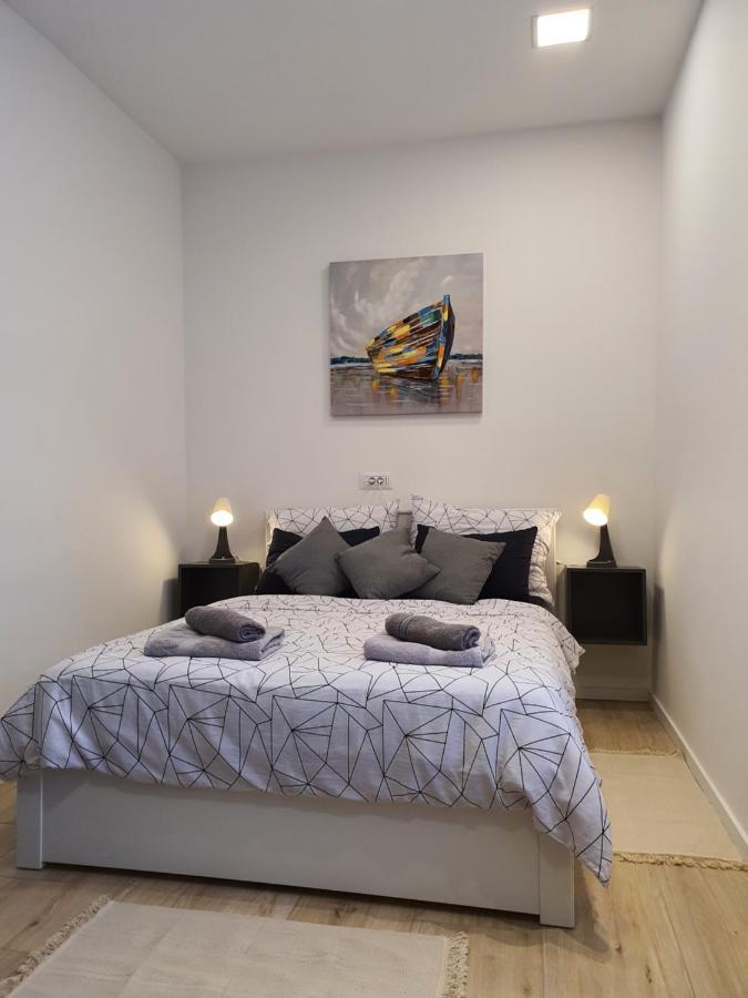 Ferienwohnung Connor Pula Exterior foto