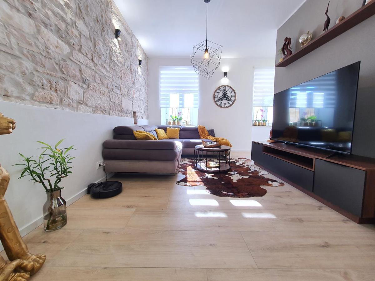 Ferienwohnung Connor Pula Exterior foto