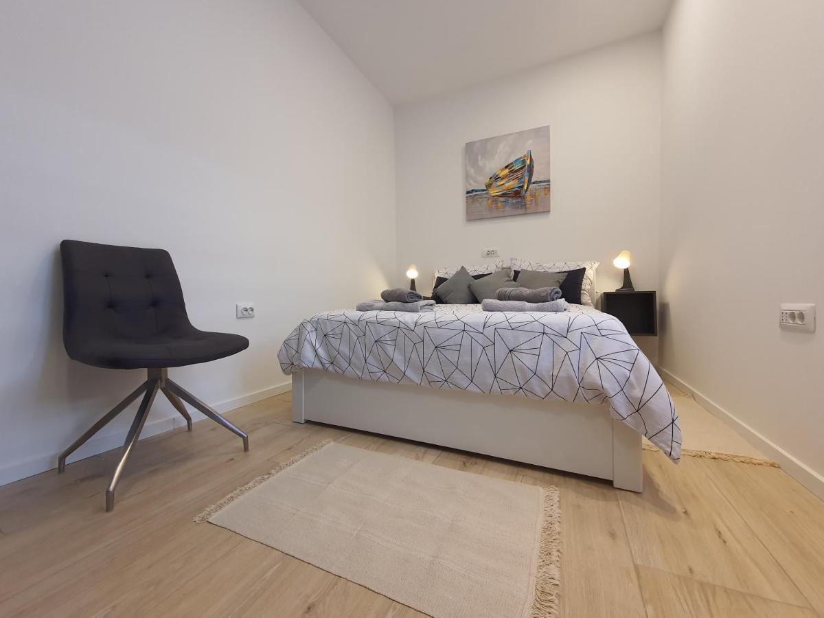 Ferienwohnung Connor Pula Exterior foto