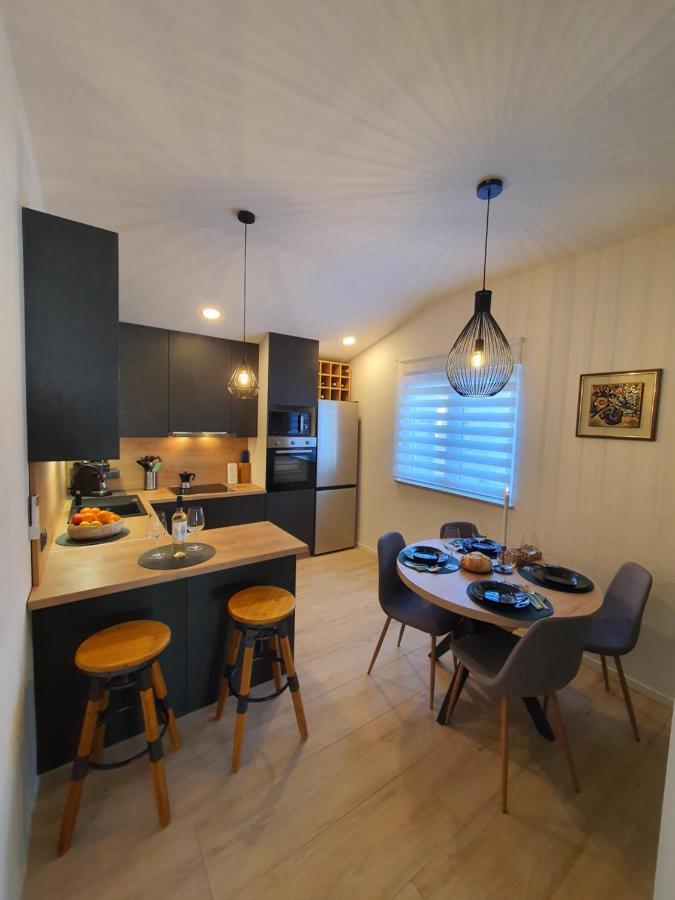 Ferienwohnung Connor Pula Exterior foto